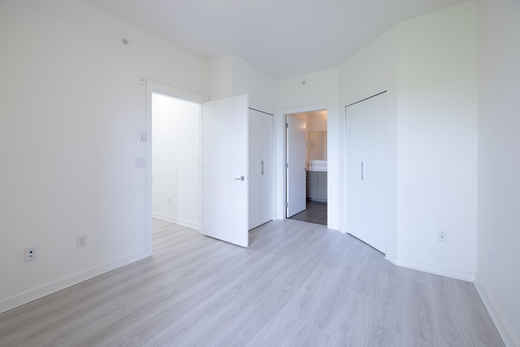 listing image 1106177393532943402