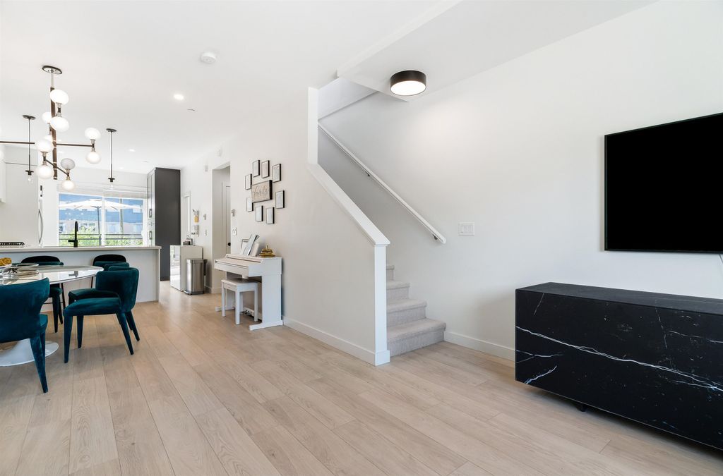 listing image 1105233836247148242