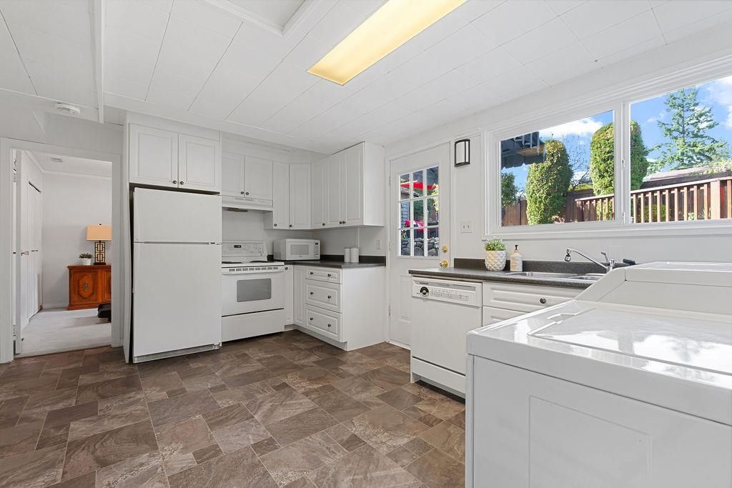 listing image 1108929910655427234