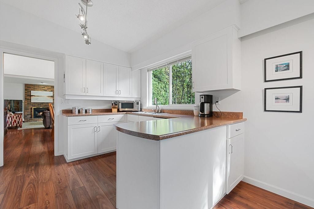 listing image 1103727473696219010