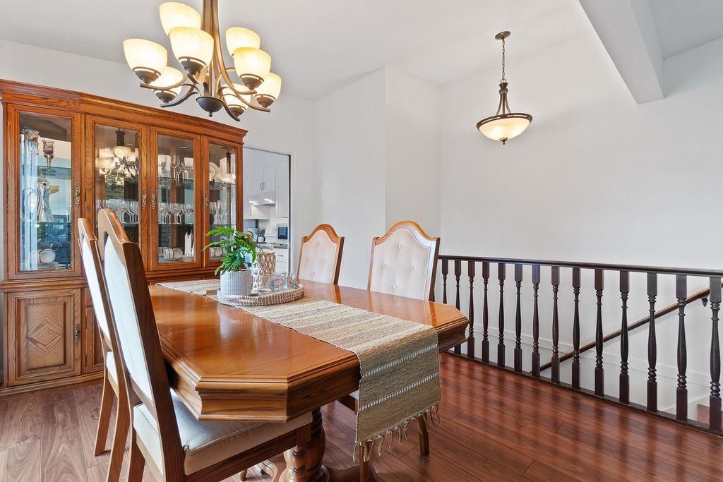 listing image 1101933108350919608