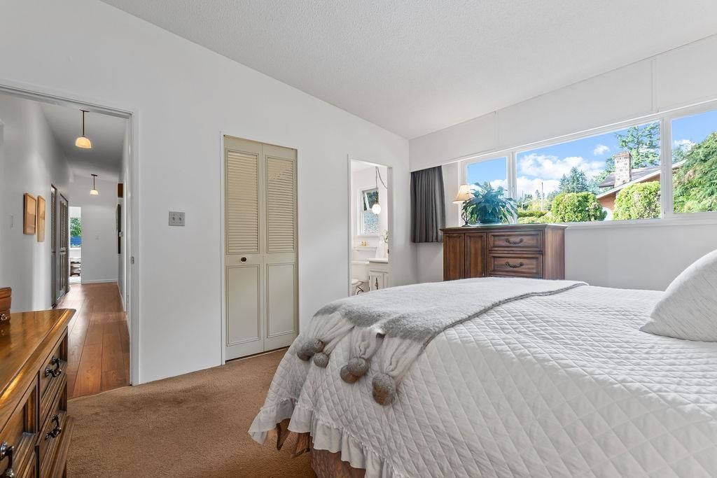 listing image 1104826373620117026