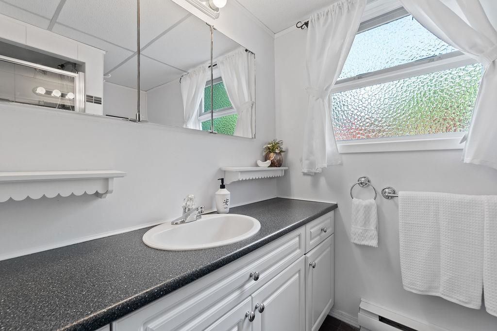 listing image 1108733431911267258