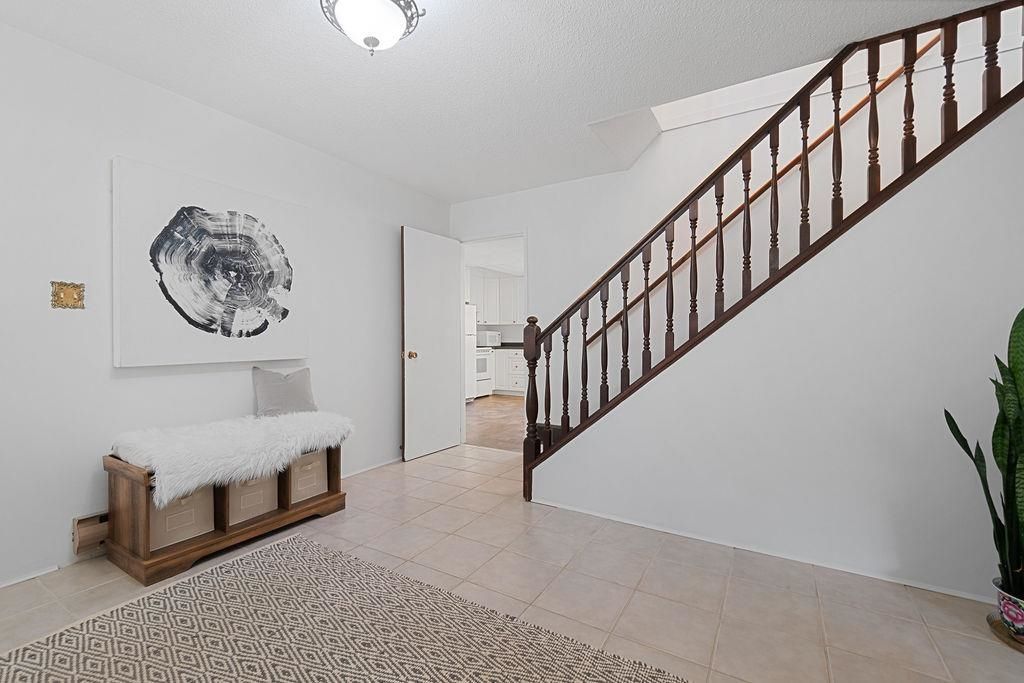 listing image 1101572114308034819