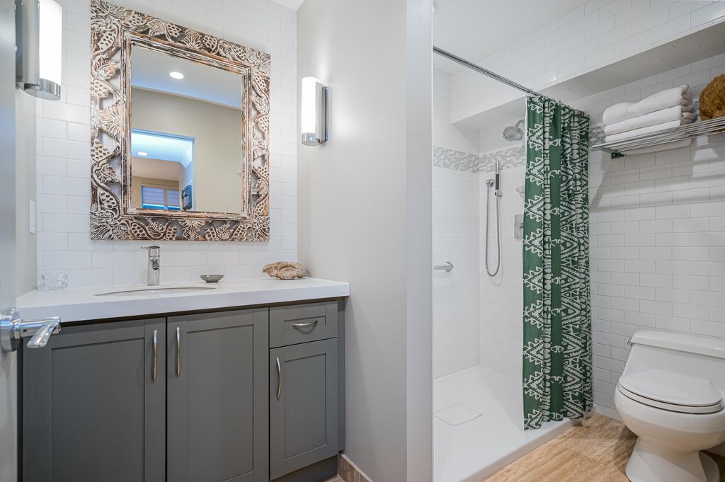 listing image 1102463355400771073