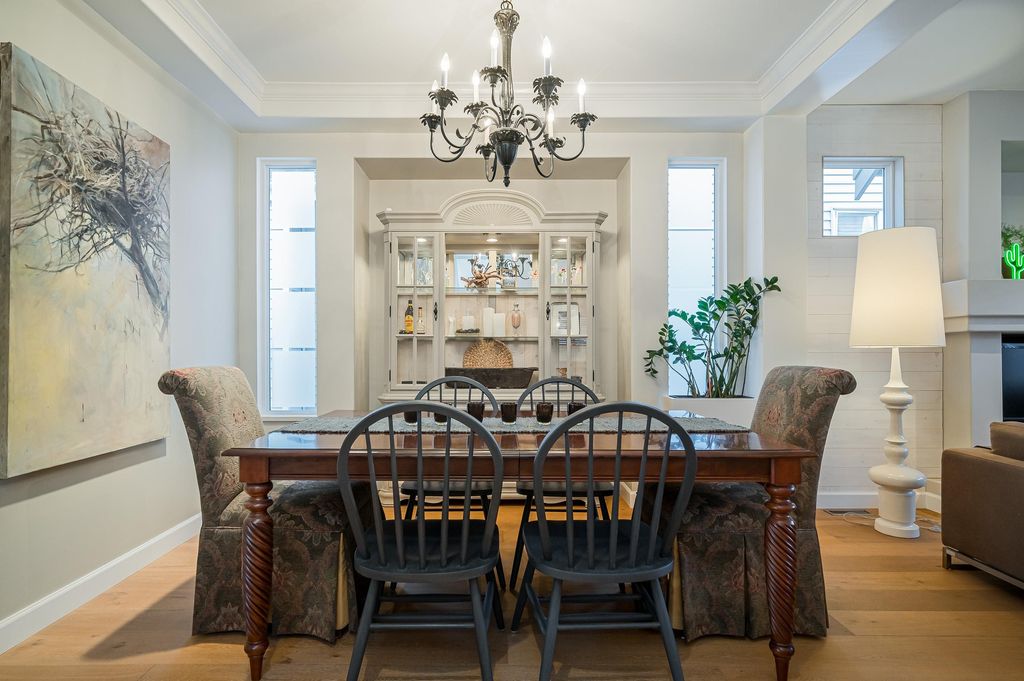 listing image 1103126295862119822