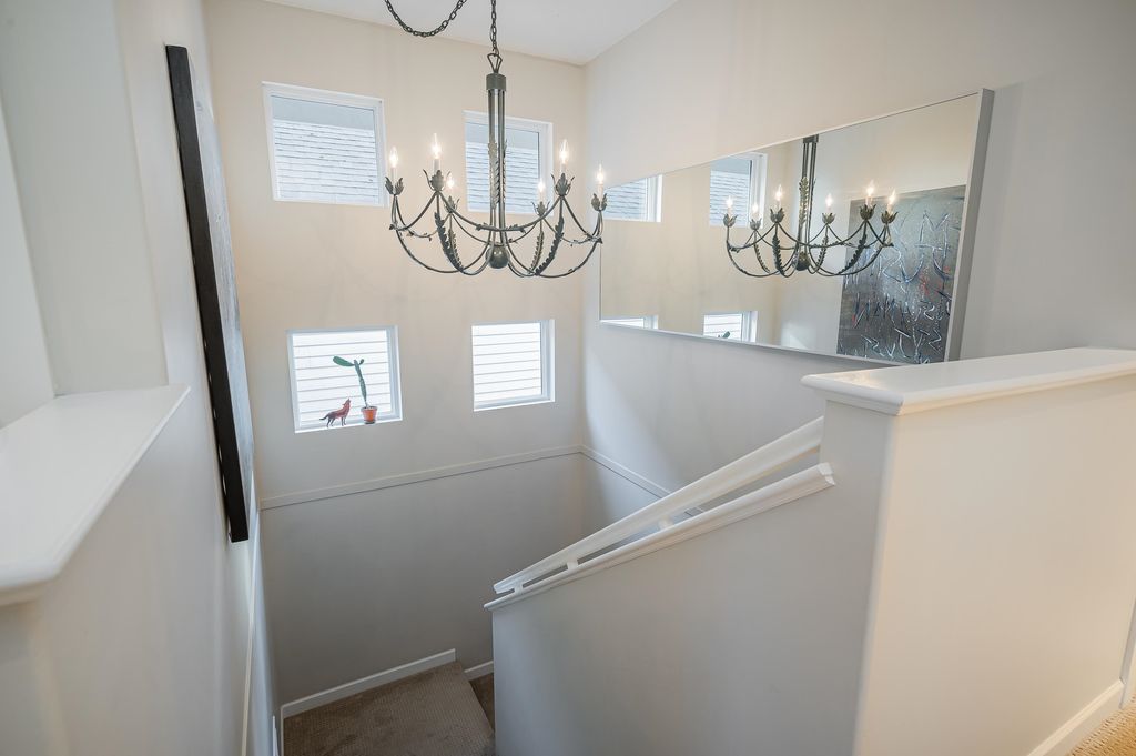 listing image 1108471875739890918