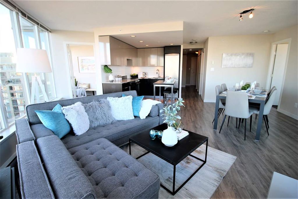 listing image 1109611082003833226