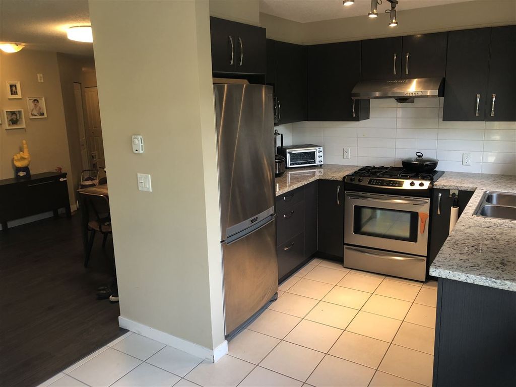 listing image 1107315189582908355