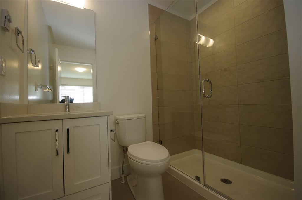 listing image 1106317141727230270
