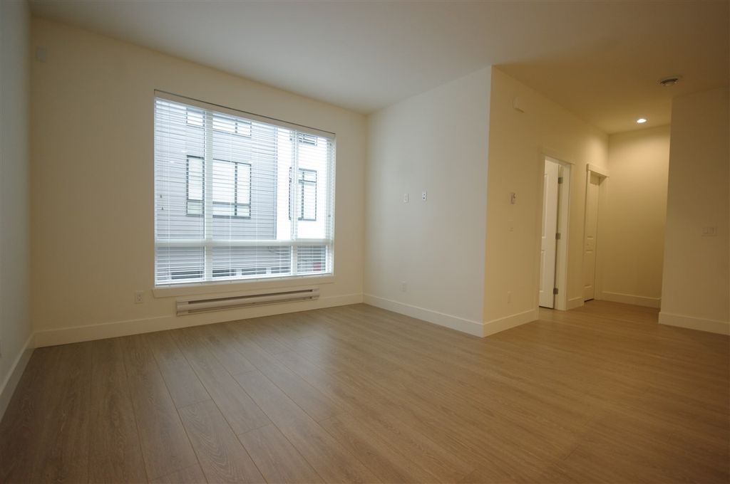 listing image 1104128754646577514