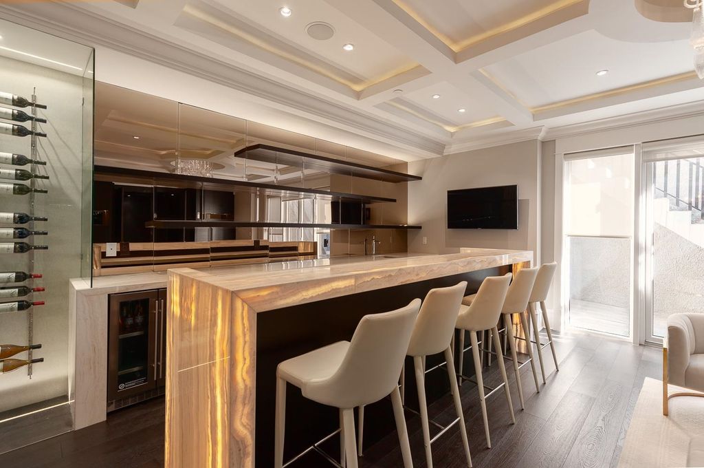 listing image 1101908948272697577