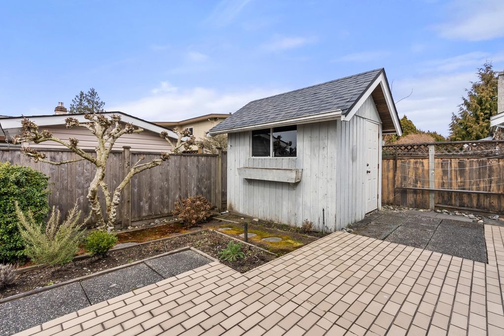 listing image 1100886044562044029