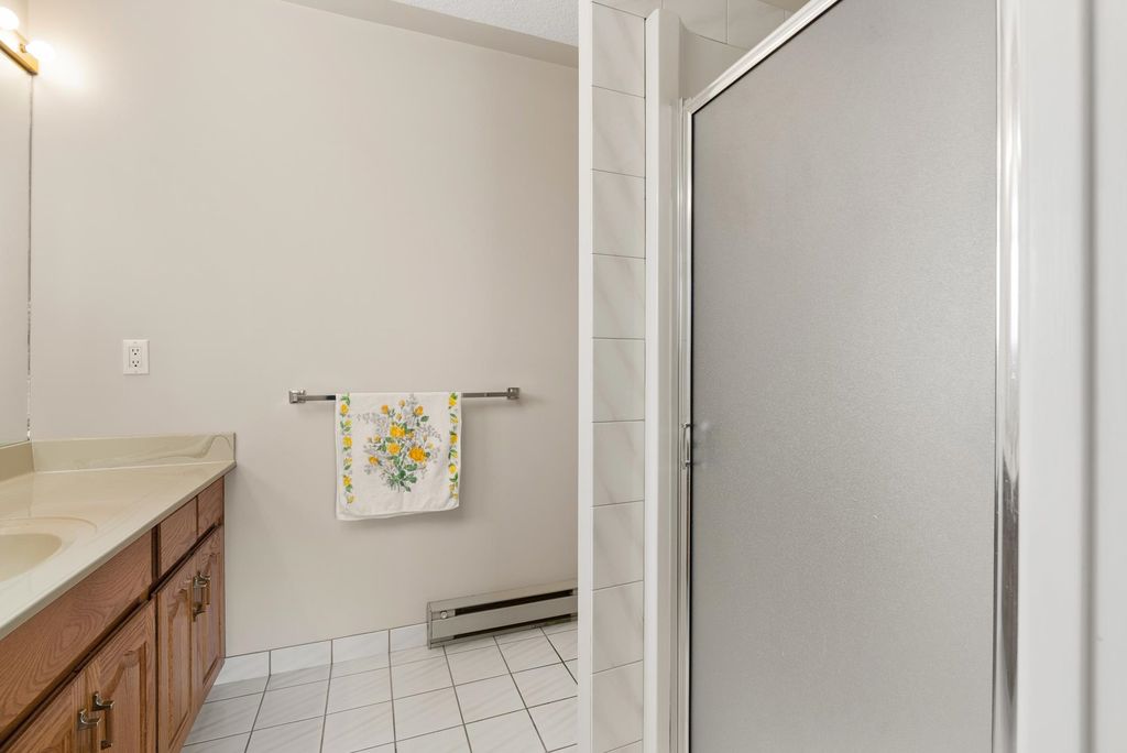 listing image 1101934190682295543