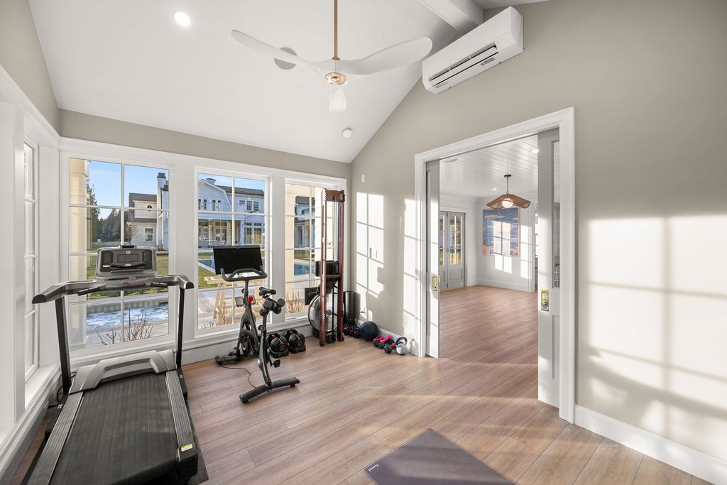 listing image 1106625179775460314