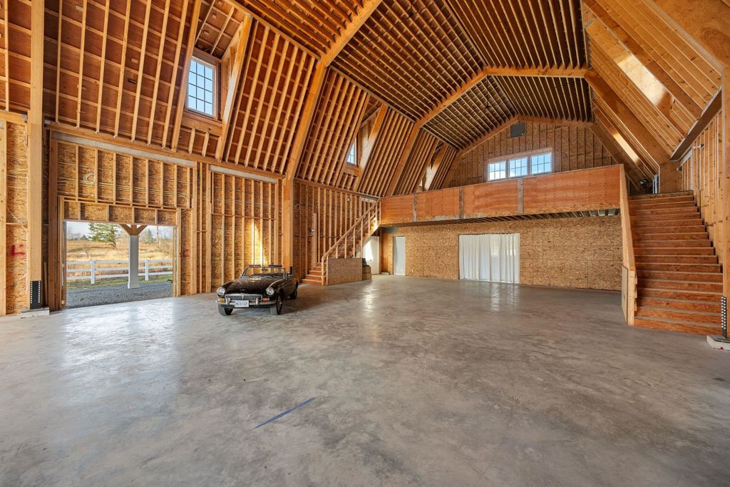 listing image 1102812441579519875