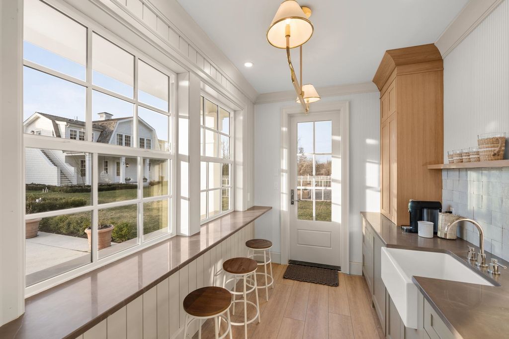 listing image 1100575546831399626