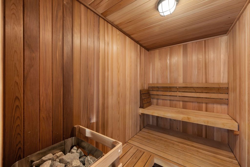 listing image 1108785981296384101