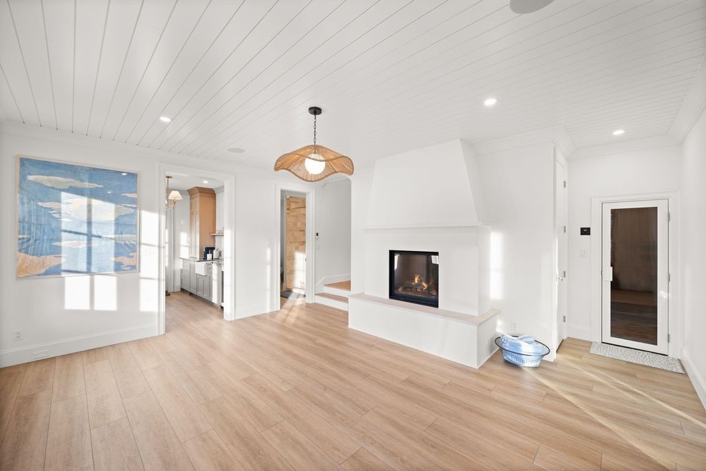 listing image 1108318144984561481