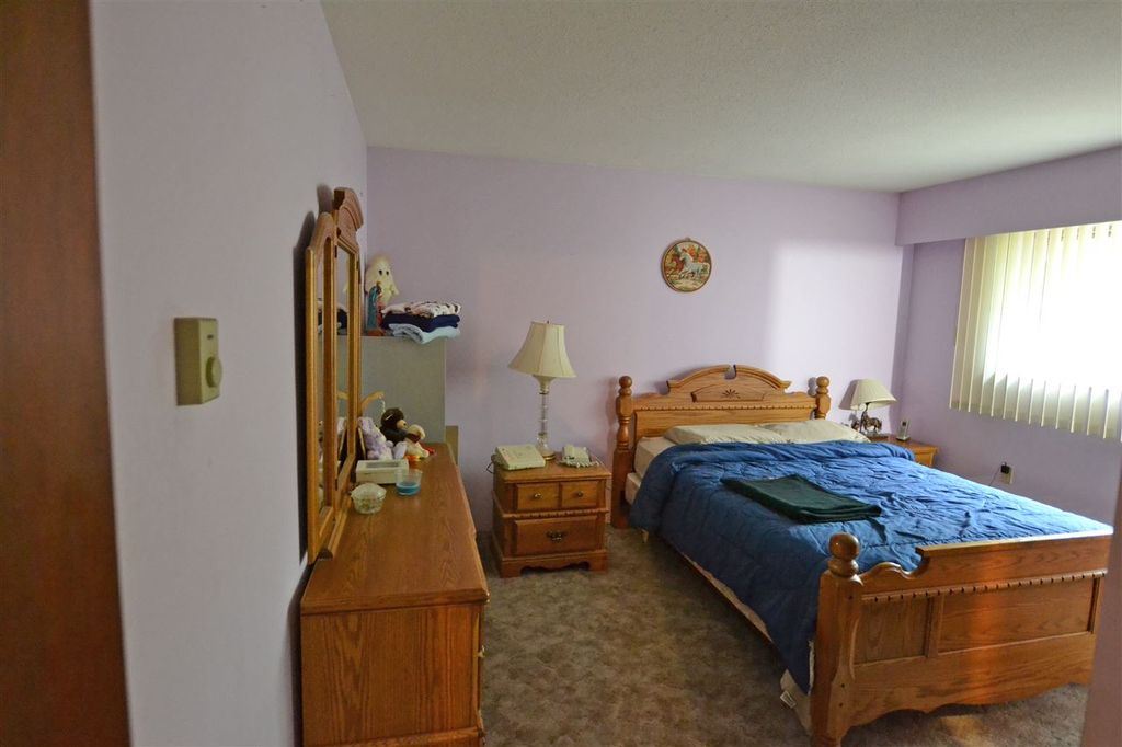 listing image 1106840677534645465
