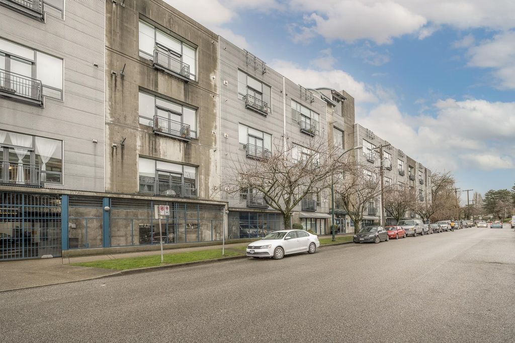 listing image 1101740726138310820