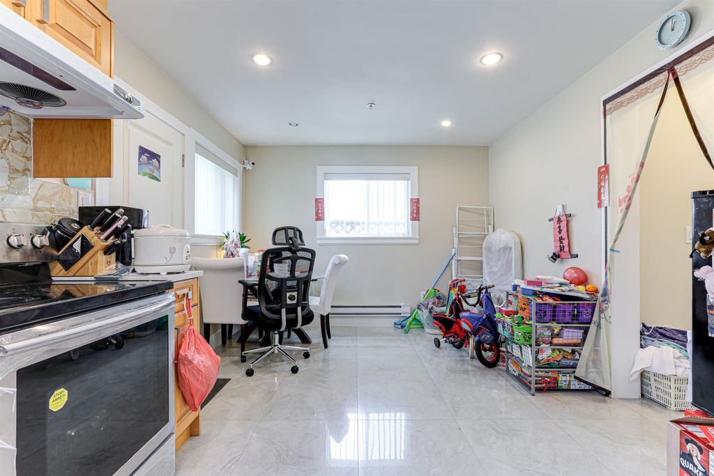listing image 1105571786872076524