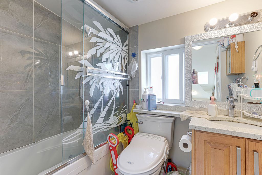 listing image 1102354723728804391