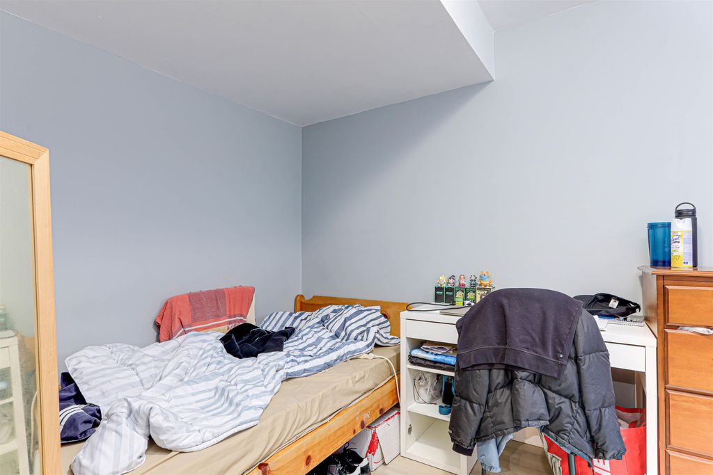 listing image 1100269969552443973