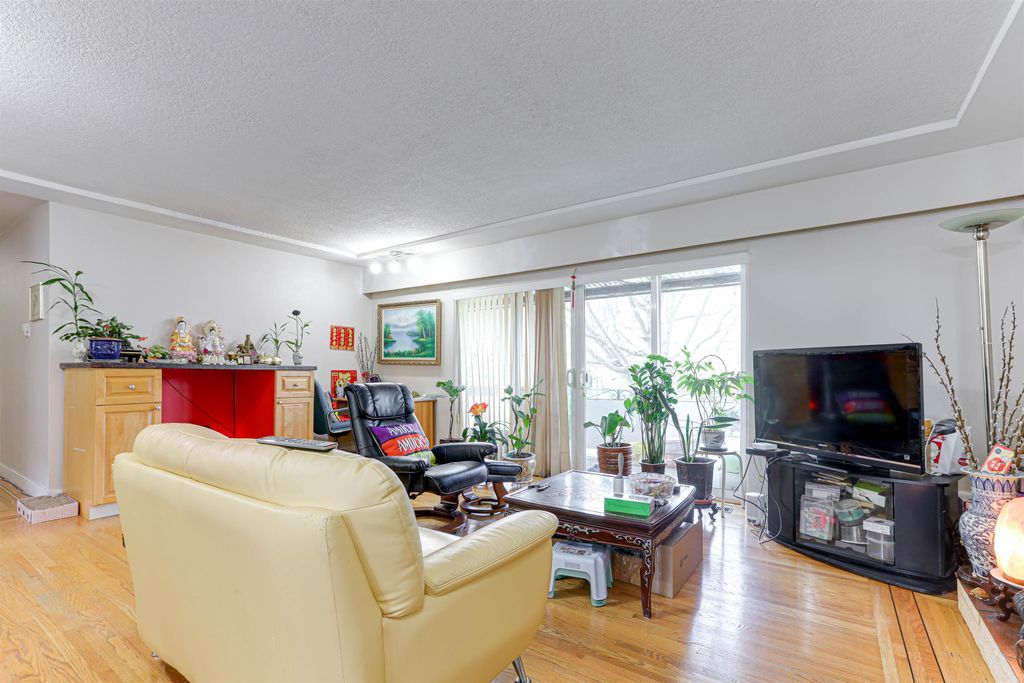 listing image 1106545953006742018