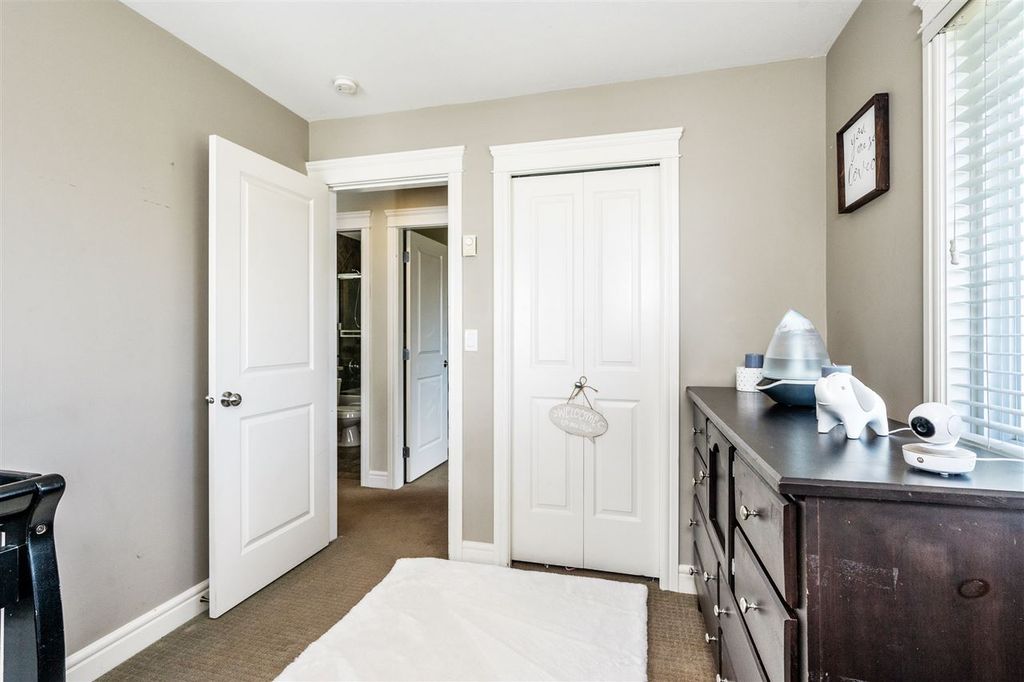 listing image 1106394532907773426