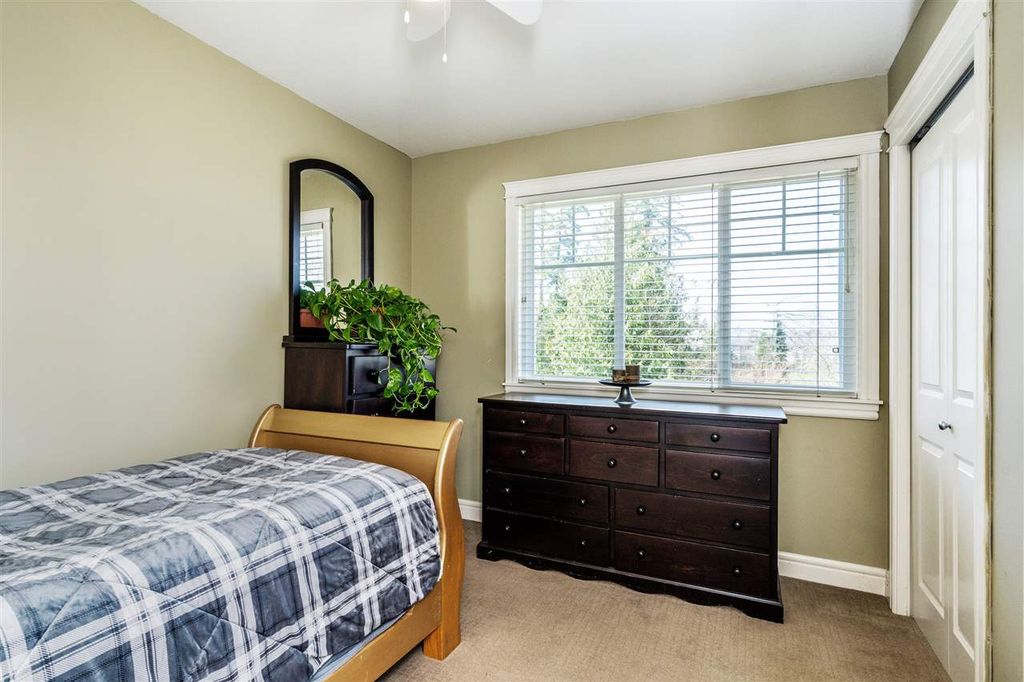 listing image 1100570525686722889