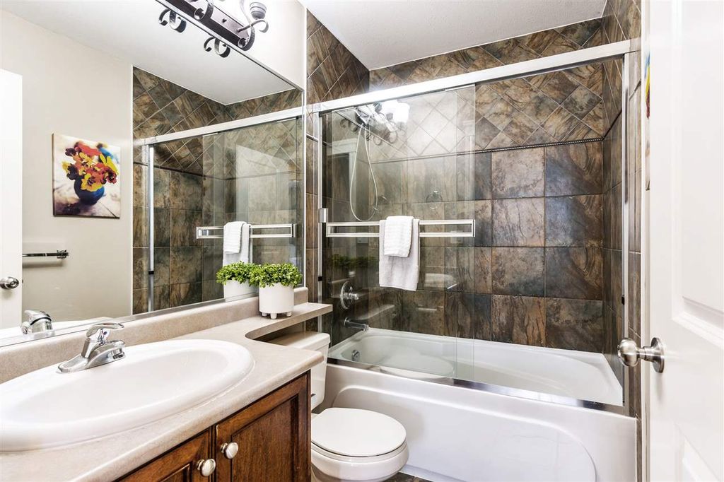 listing image 1109257569324953850