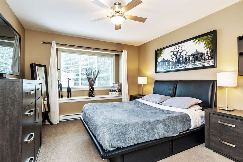 listing image 1102554709982890867
