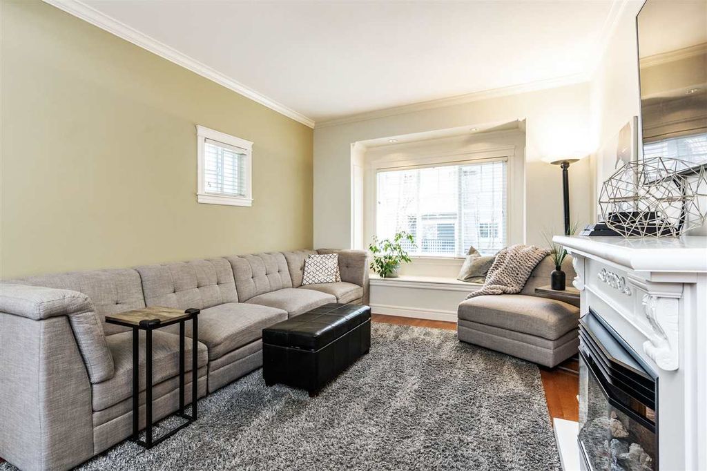 listing image 1107478746547538605