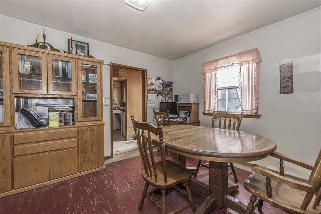 listing image 1103221971767205359