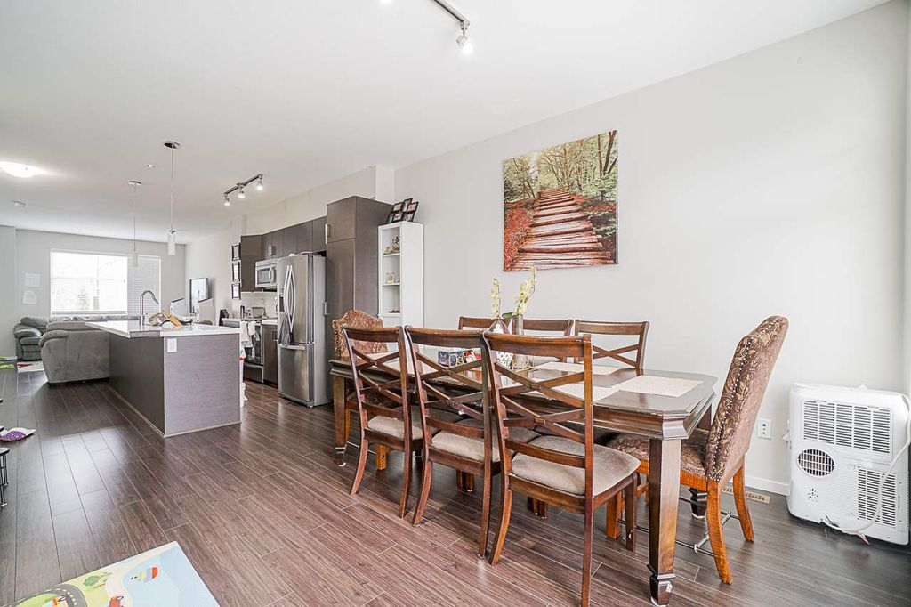 listing image 1103353006455179346