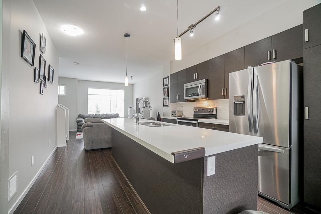 listing image 1105420158227306411