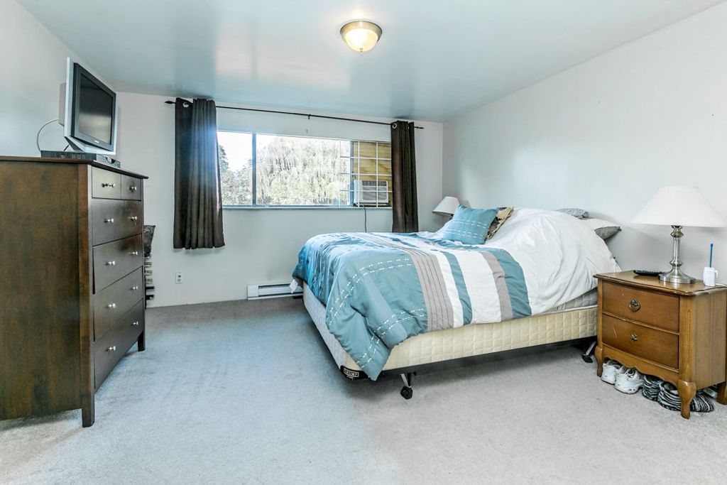 listing image 1103619274984873818
