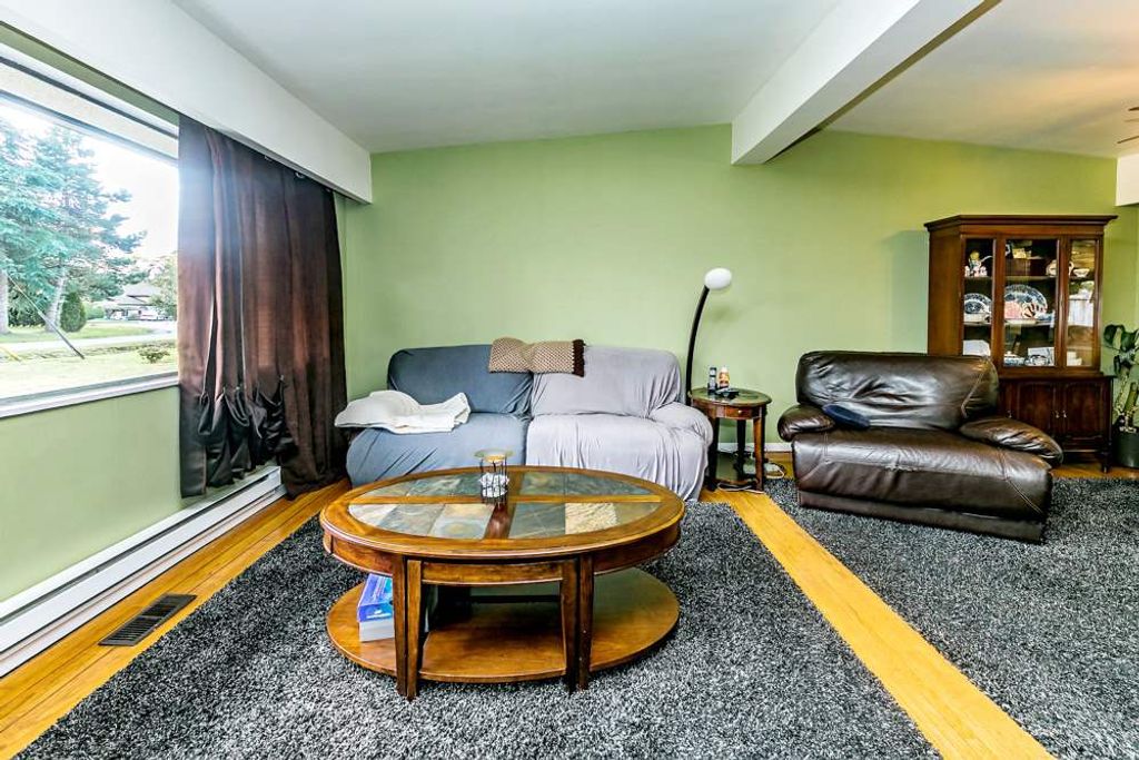 listing image 1101192328362795053
