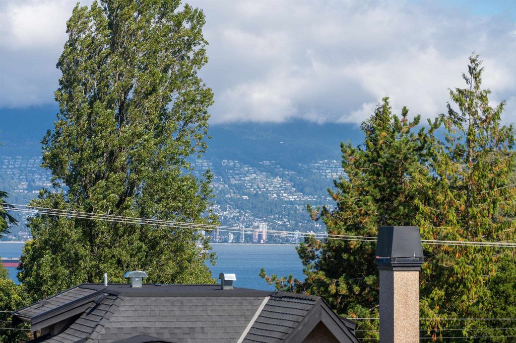 listing image 1107965739321761800