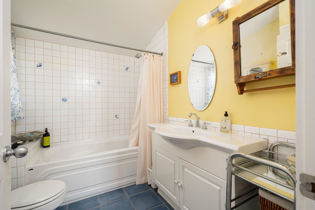 listing image 1102195888653149129