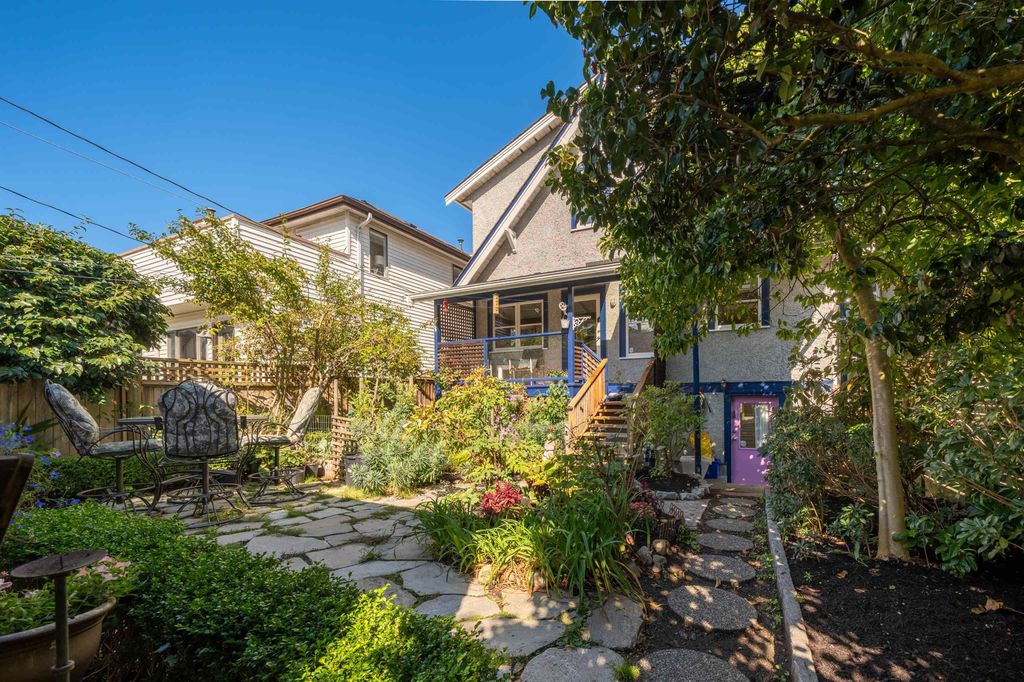 listing image 1102987613916651592