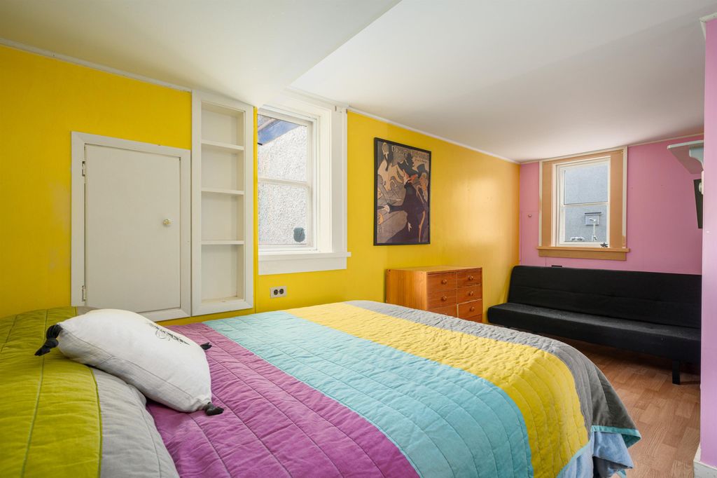 listing image 1101897613378578450