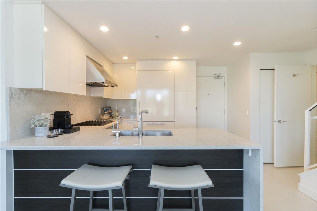 listing image 1106587002839855913