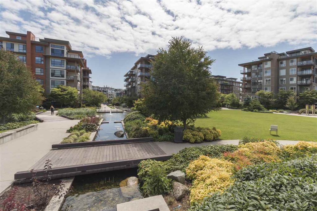 listing image 1105835042055408480