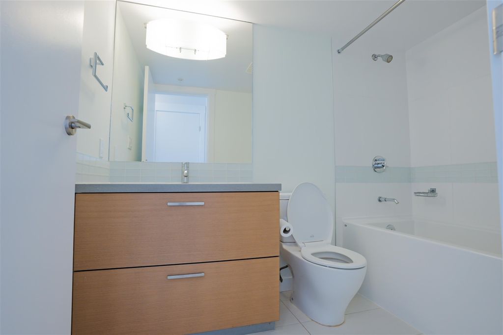 listing image 1104591977428330403