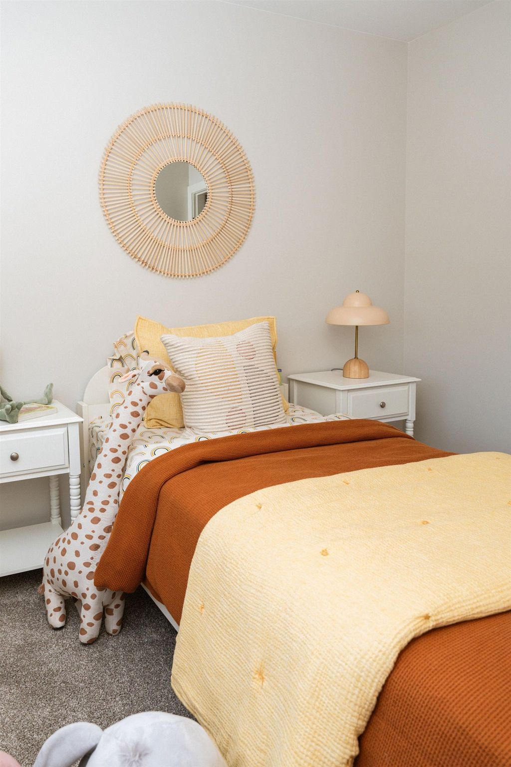 listing image 1108749744432044225