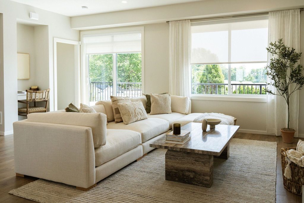 listing image 1100242234278845654