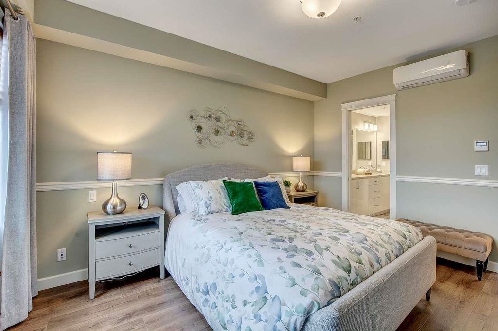 listing image 1107199220598426421