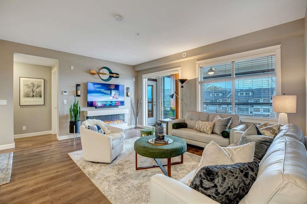 listing image 1109957998546338480